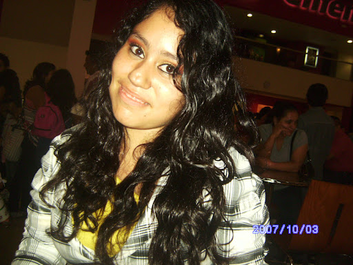 Karen Martinez Photo 21