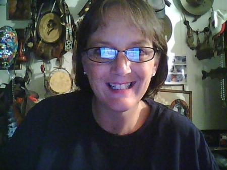 Laura Collins Photo 12