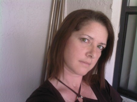 Holly Davis Photo 14